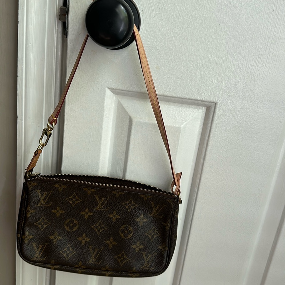 Louis Vuitton Pochette Accessoires Monogram Vintage (Repost)